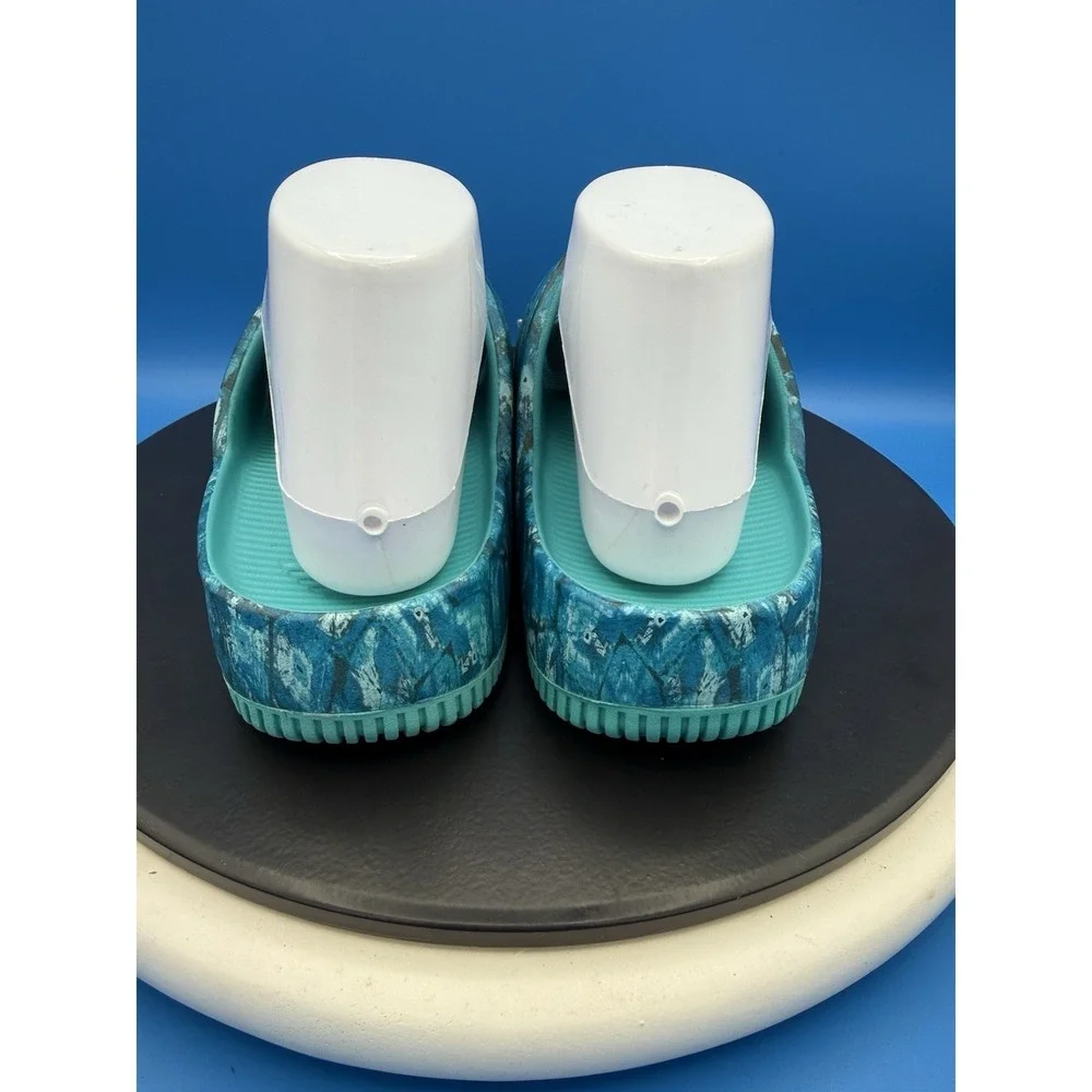 Nike Calm x NorBlack NorWhite Women's Size 8 Turquoise Slip On Slides Sandals‎